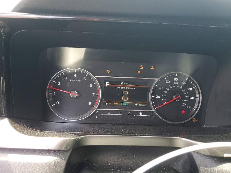 2023 KIA SORENTO LX 9