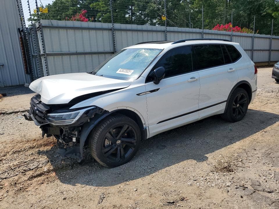 2023 VOLKSWAGEN TIGUAN SE R-LINE BLACK