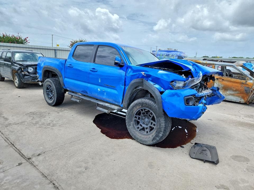2020 TOYOTA TACOMA TRD SPORT 4