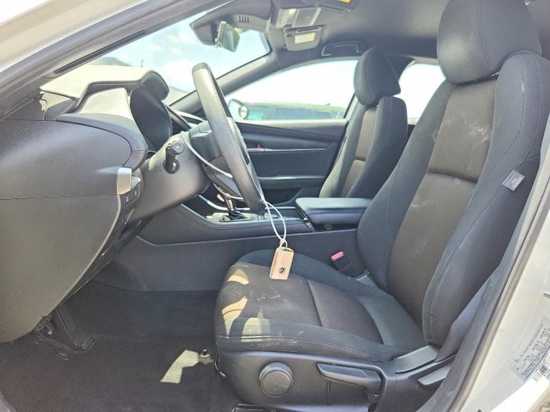 2022 MAZDA 3 7