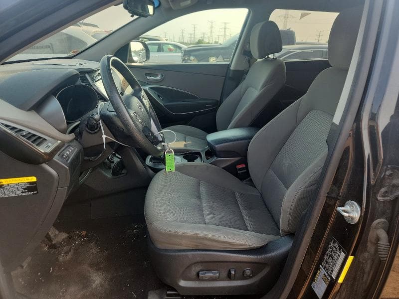 2017 HYUNDAI SANTA FE SE 7