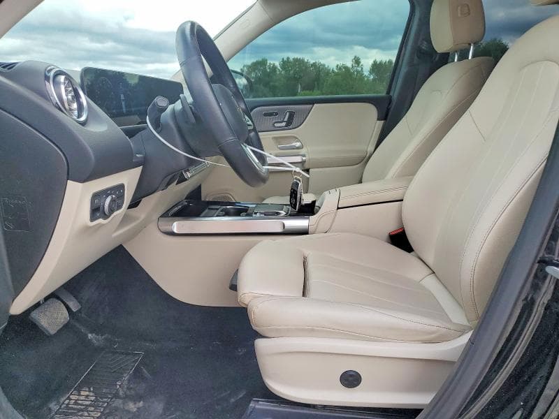 2020 MERCEDES-BENZ GLB 250 7