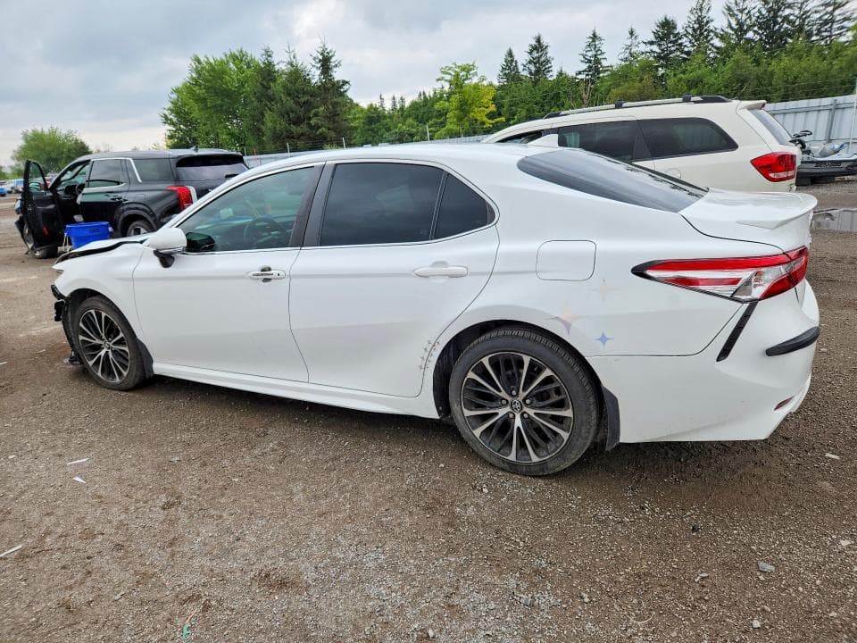 2020 TOYOTA CAMRY SE 2