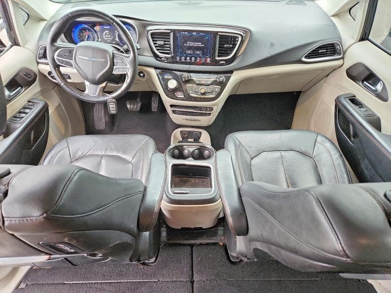 2020 CHRYSLER PACIFICA TOURING L PLUS 8