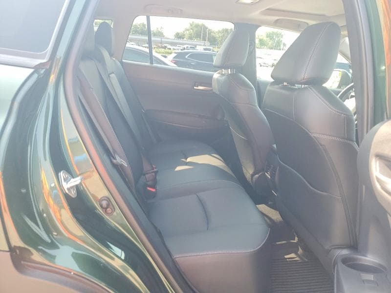 2022 TOYOTA COROLLA CROSS XLE 11