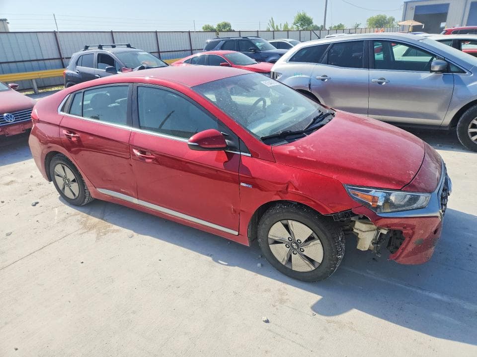 2020 HYUNDAI IONIQ SE 4