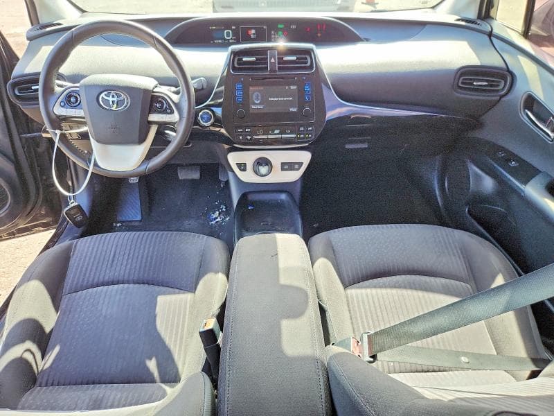 2017 TOYOTA PRIUS TWO 8