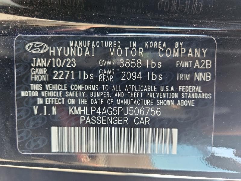 2023 HYUNDAI ELANTRA LIMITED 12