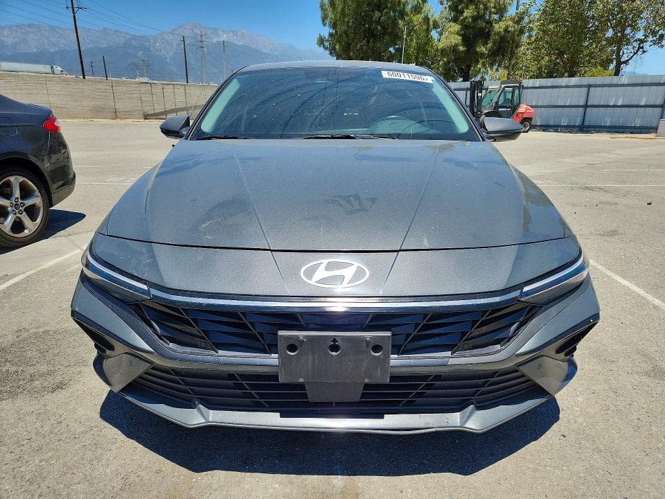 2024 HYUNDAI ELANTRA LIMITED 5