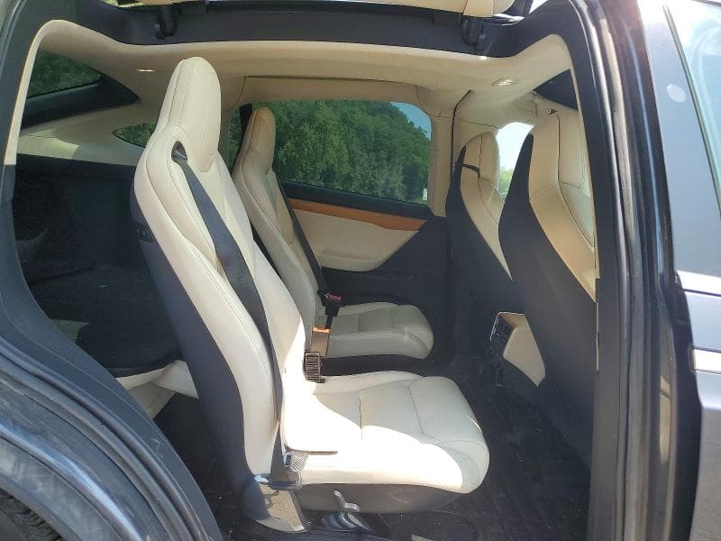 2019 TESLA MODEL X 11