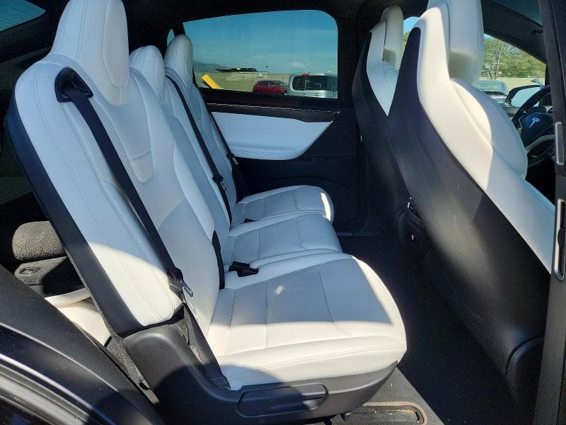 2017 TESLA MODEL X 11