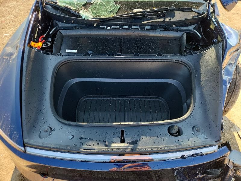 2026 TESLA MODEL Y 11