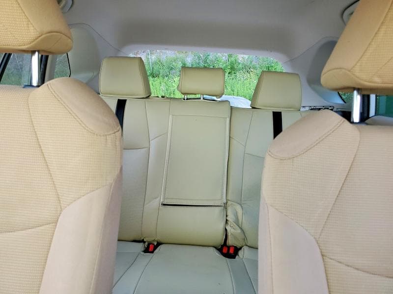2019 TOYOTA RAV4 LE 10