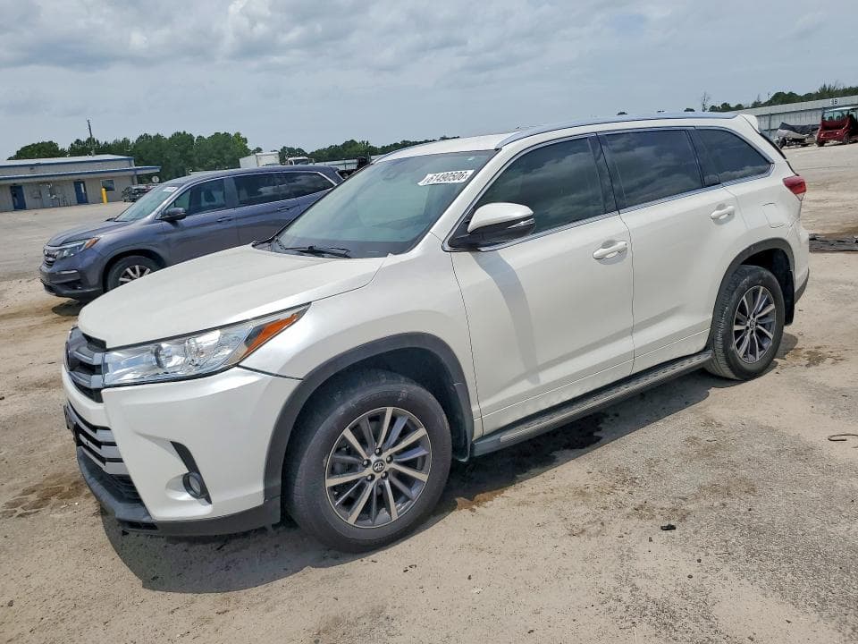 2018 TOYOTA HIGHLANDER XLE - 1