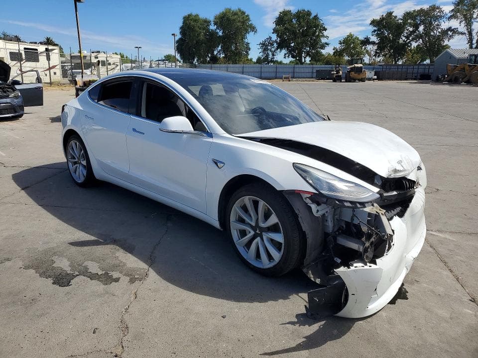 2019 TESLA MODEL 3 4