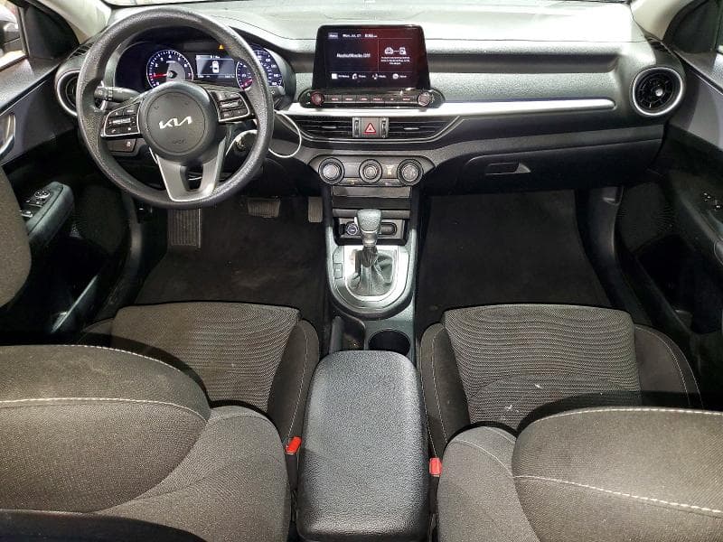 2024 KIA FORTE LXS 8
