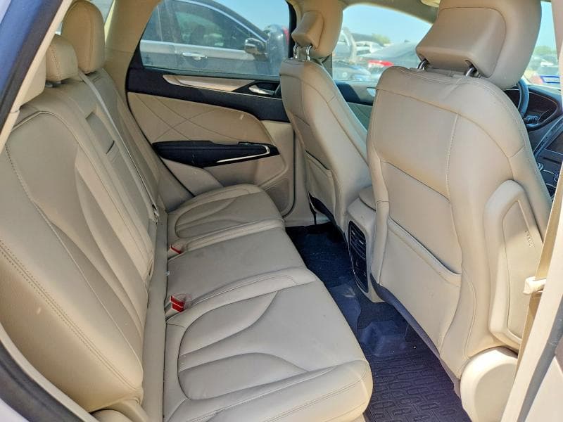 2019 LINCOLN MKC 11