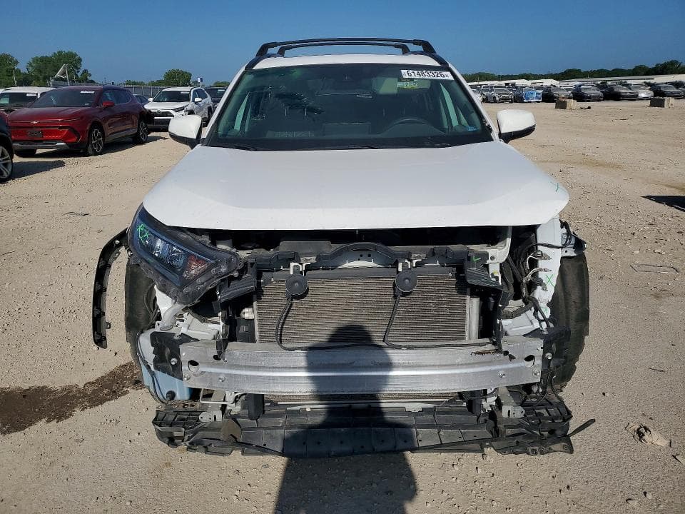 2021 TOYOTA RAV4 XLE 5