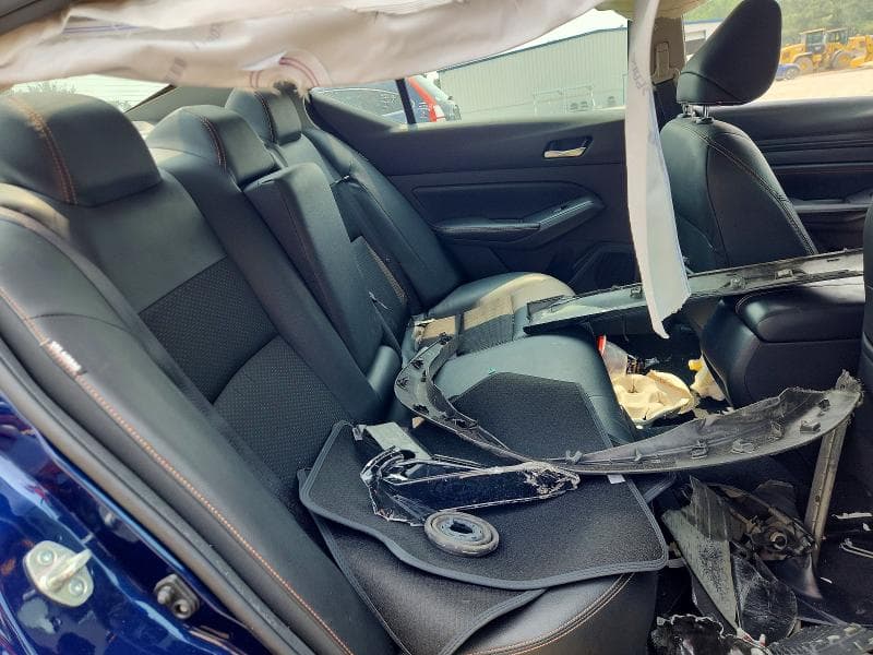 2021 NISSAN ALTIMA SR 10