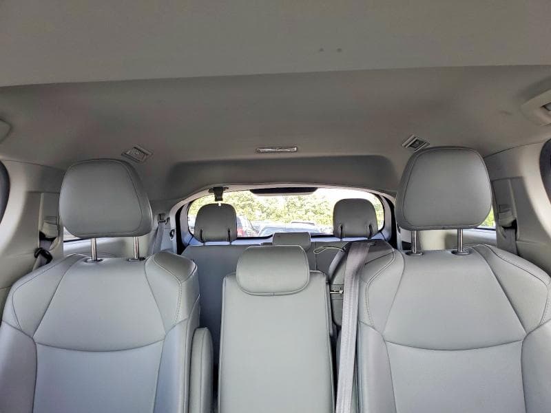 2022 TOYOTA SIENNA XLE 10