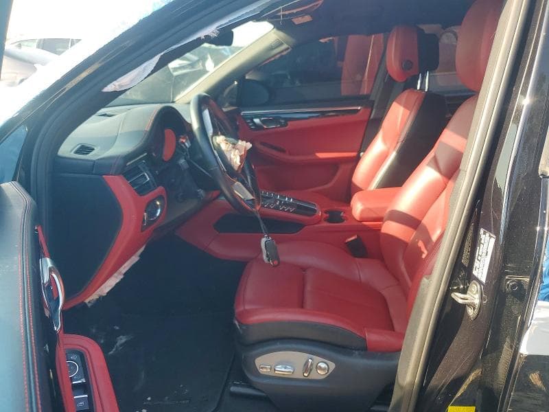 2020 PORSCHE MACAN 7