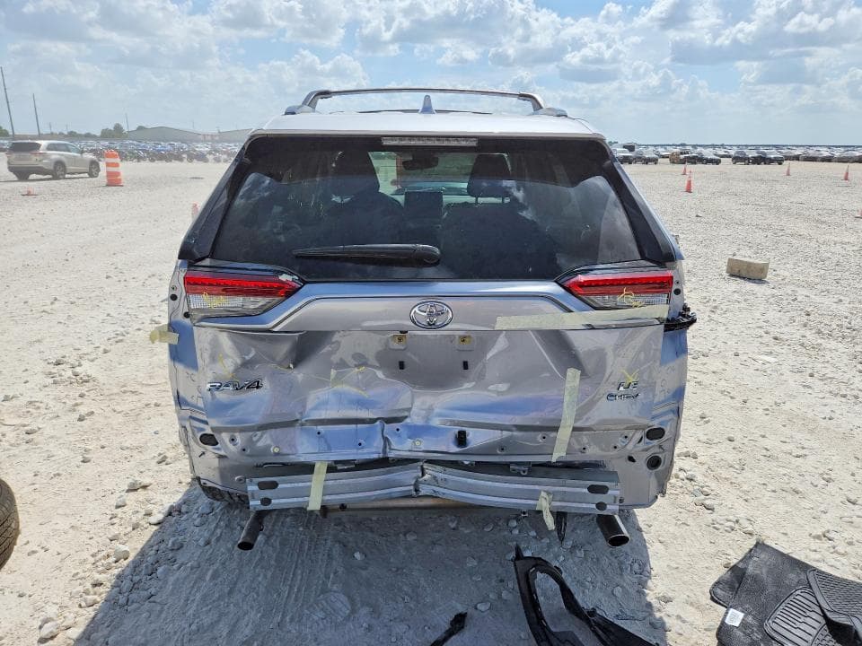 2025 TOYOTA RAV4 LE 6