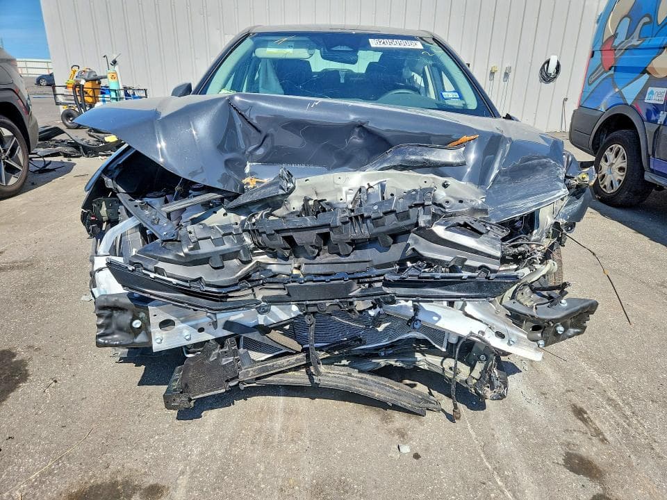 2026 TOYOTA CAMRY LE 5
