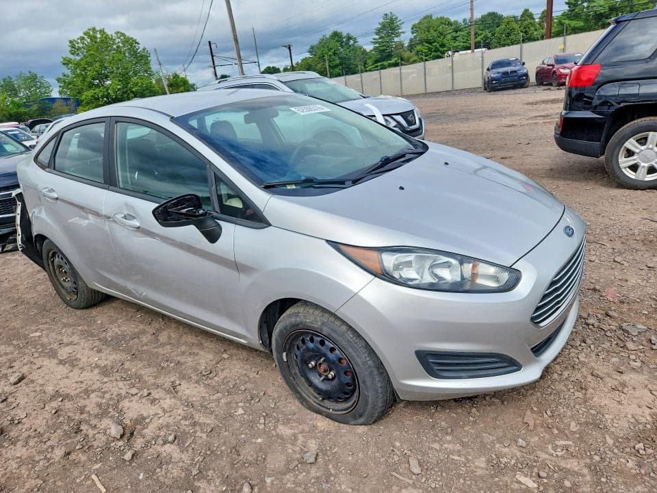 2017 FORD FIESTA S 4