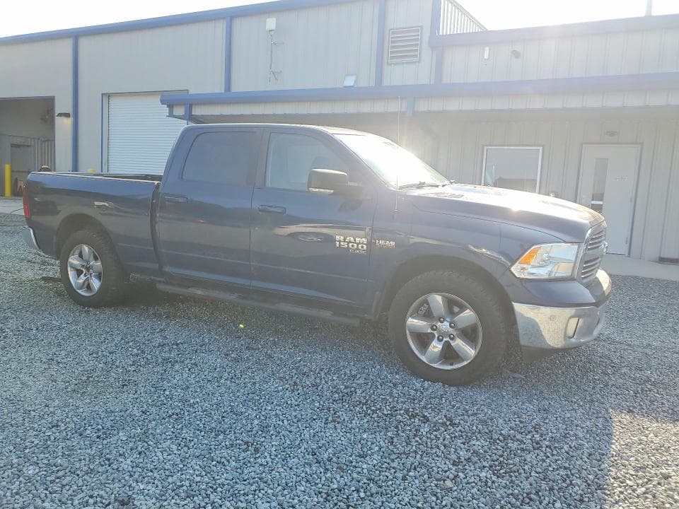 2019 RAM 1500 CLASSIC SLT 4