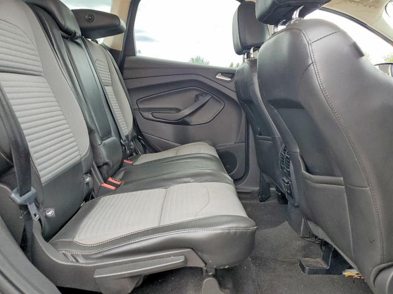 2017 FORD ESCAPE TITANIUM 10