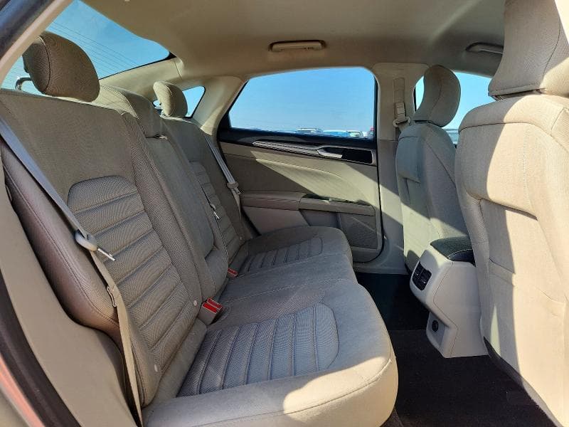 2018 FORD FUSION SE 10
