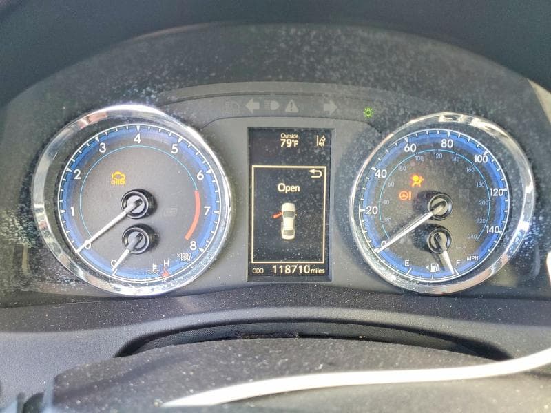 2018 TOYOTA COROLLA SE 9