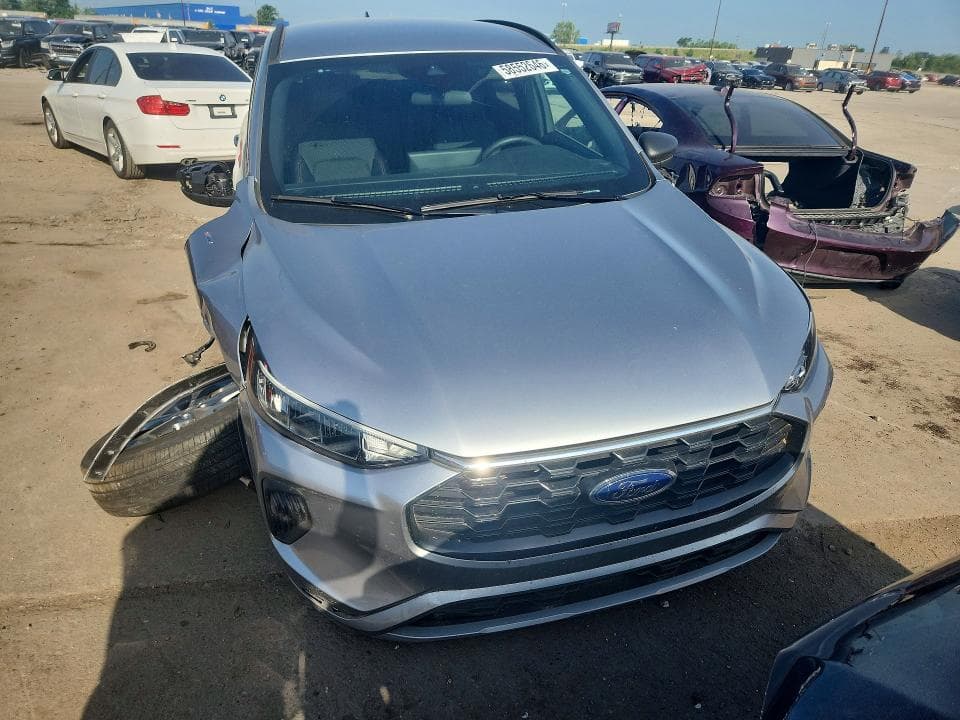 2023 FORD ESCAPE ST LINE 5