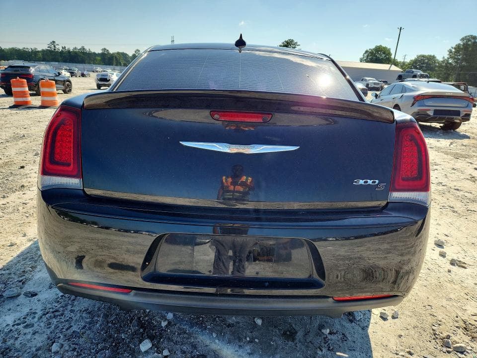 2017 CHRYSLER 300 S 6