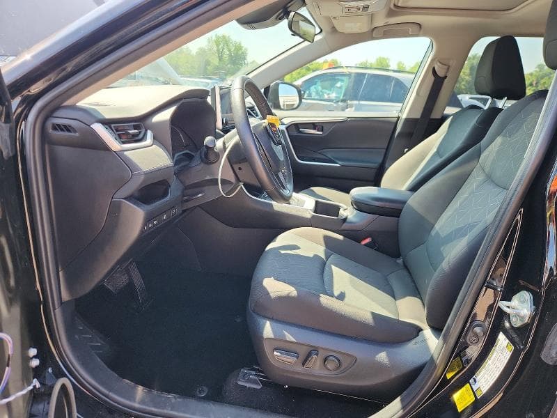 2024 TOYOTA RAV4 HYBRID XLE 7