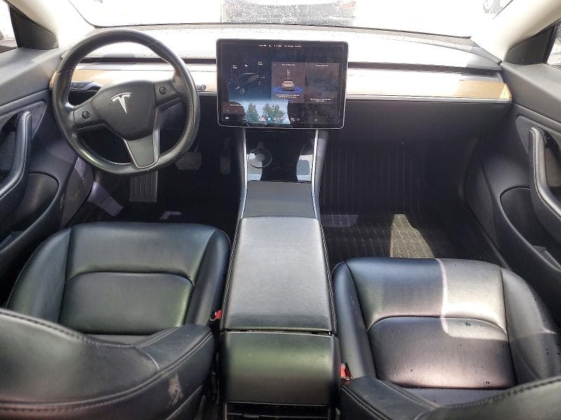 2018 TESLA MODEL 3 8