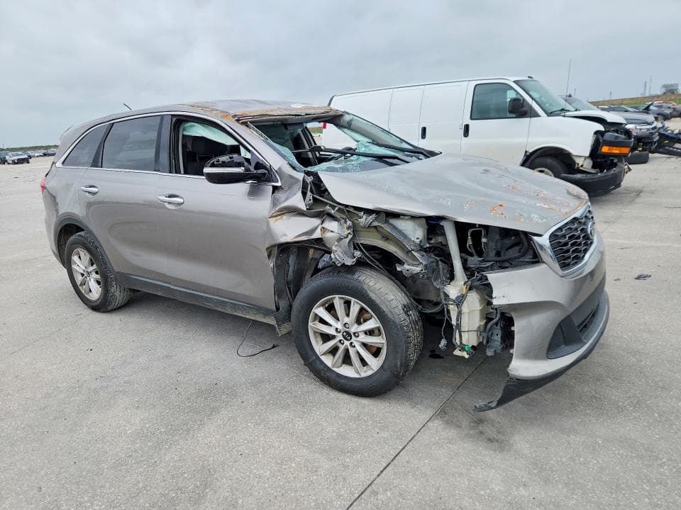 2019 KIA SORENTO L 4