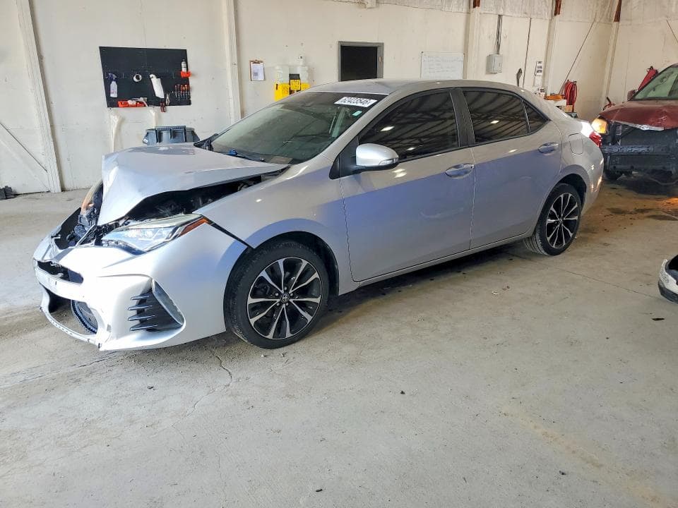 2017 TOYOTA COROLLA SE - 1