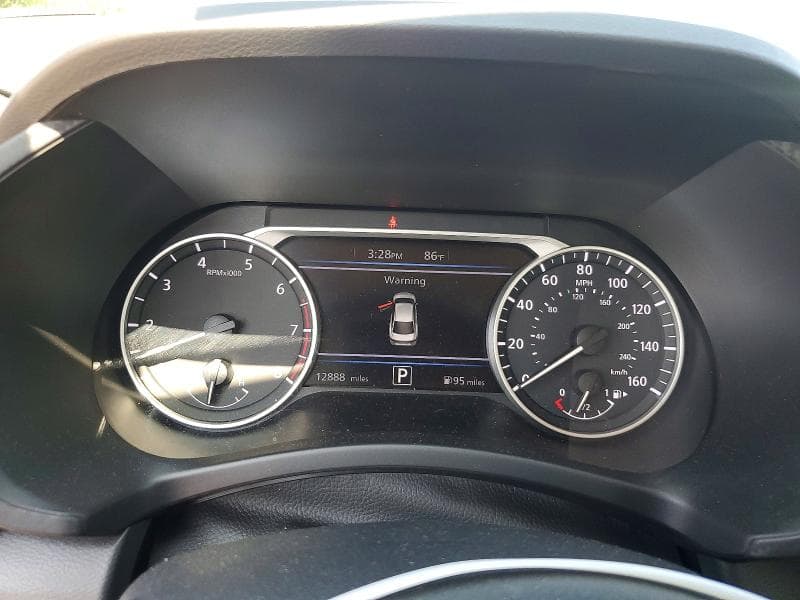 2025 NISSAN SENTRA SR 9