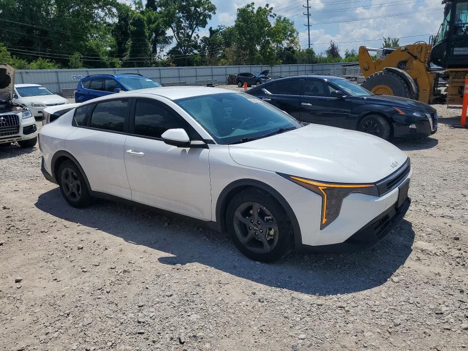2025 KIA K4 LXS 4