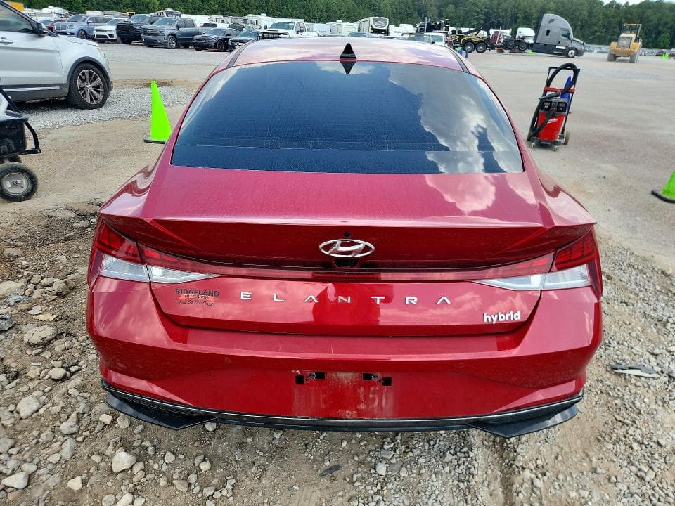2023 HYUNDAI ELANTRA LIMITED 6