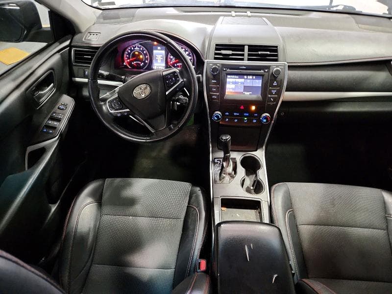 2017 TOYOTA CAMRY SE 8