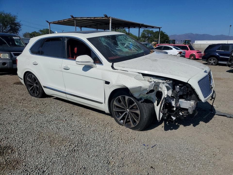2018 BENTLEY BENTAYGA 4