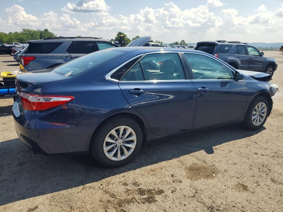 2017 TOYOTA CAMRY LE 3