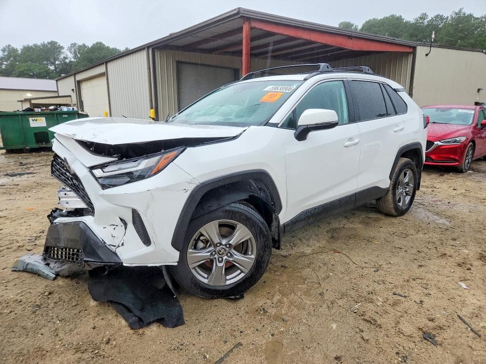2025 TOYOTA RAV4 XLE - 1