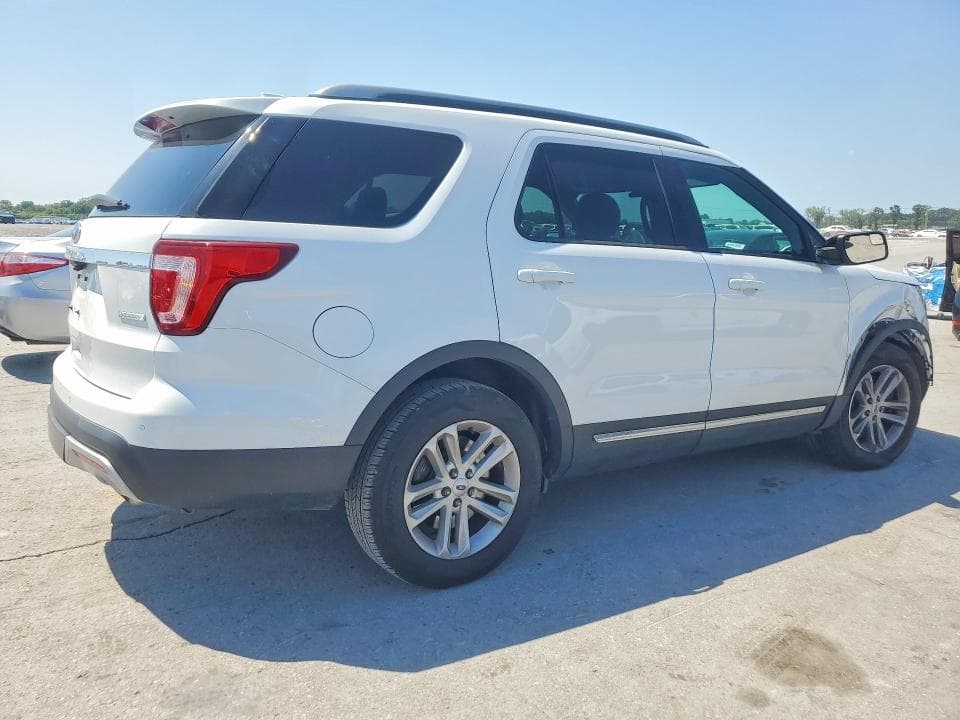 2017 FORD EXPLORER XLT 3