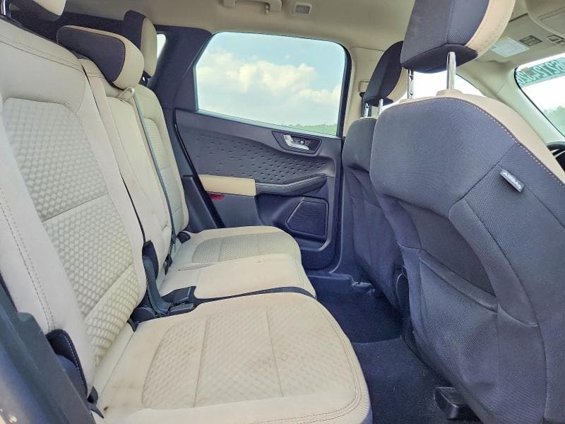 2020 FORD ESCAPE SE 10