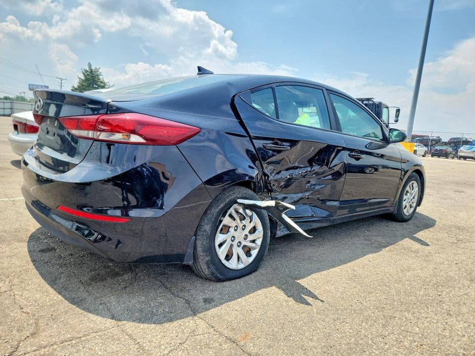 2017 HYUNDAI ELANTRA SE 3