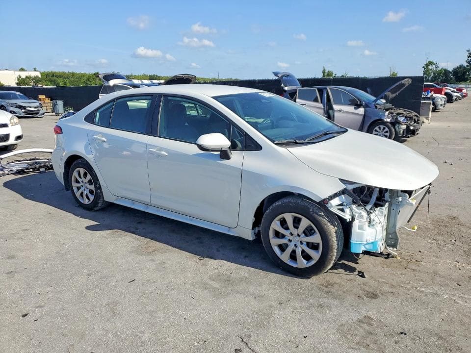 2025 TOYOTA COROLLA LE 4