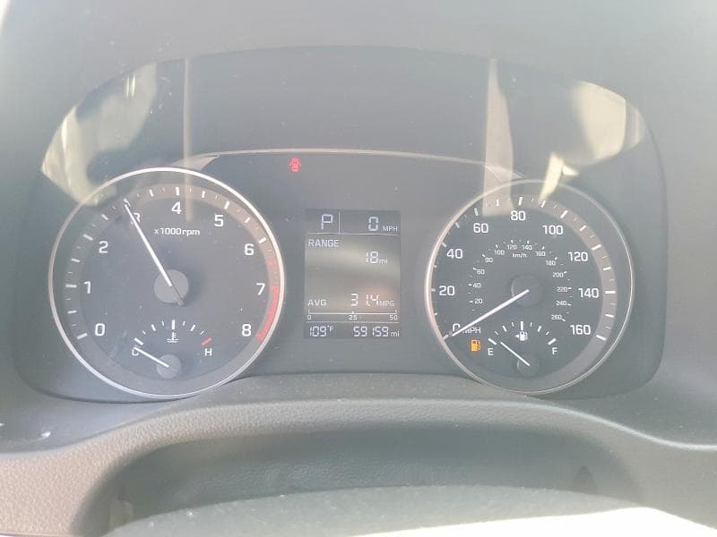 2017 HYUNDAI ELANTRA SE 9